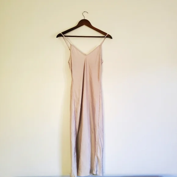 BNWT WILFRED FREE | Beige Midi V-Neck Spaghetti Strap Slip Dress (Size XXS) - Picture 3 of 10